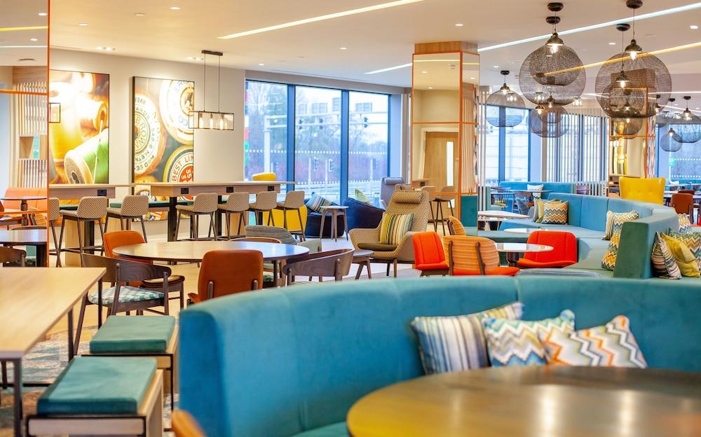 Hampton By Hilton Blackburn Блекбърн Екстериор снимка