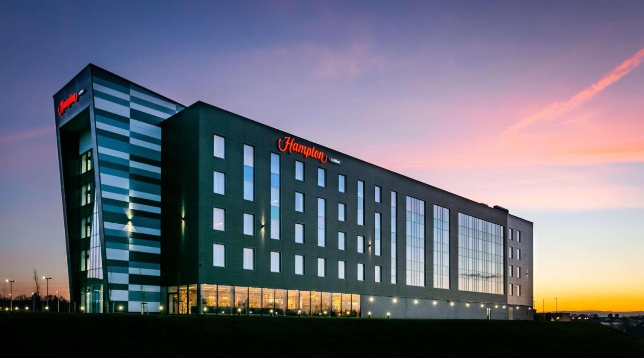 Hampton By Hilton Blackburn Блекбърн Екстериор снимка