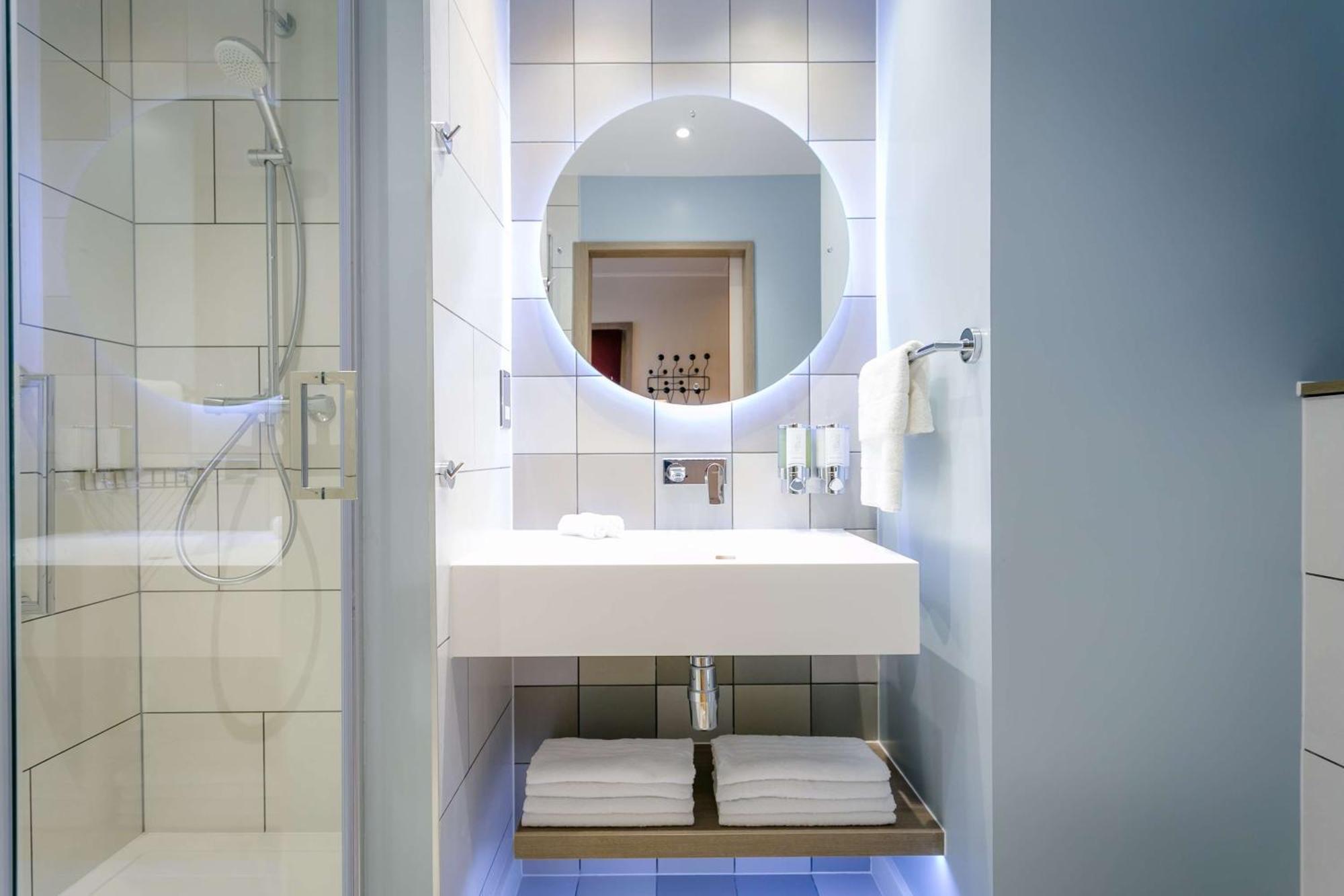 Hampton By Hilton Blackburn Блекбърн Екстериор снимка