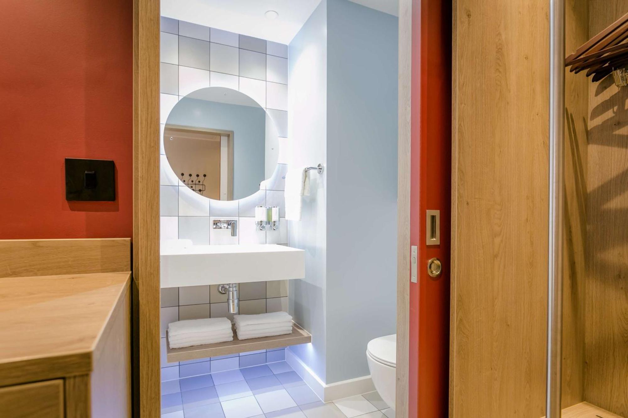 Hampton By Hilton Blackburn Блекбърн Екстериор снимка