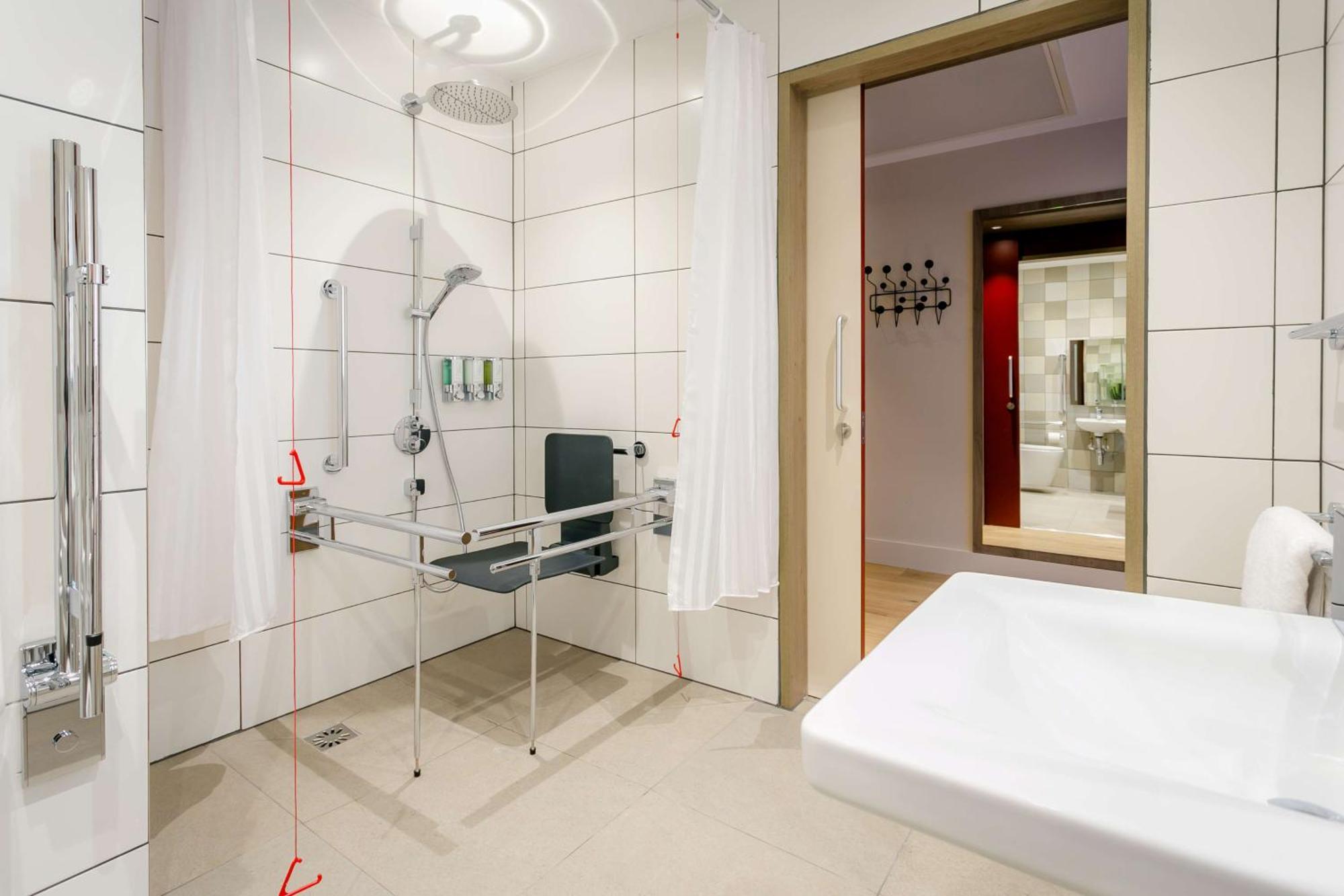 Hampton By Hilton Blackburn Блекбърн Екстериор снимка