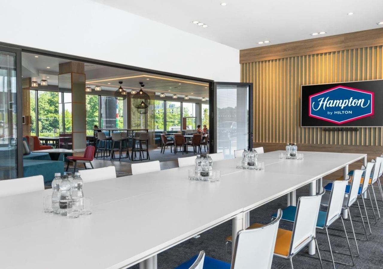 Hampton By Hilton Blackburn Блекбърн Екстериор снимка